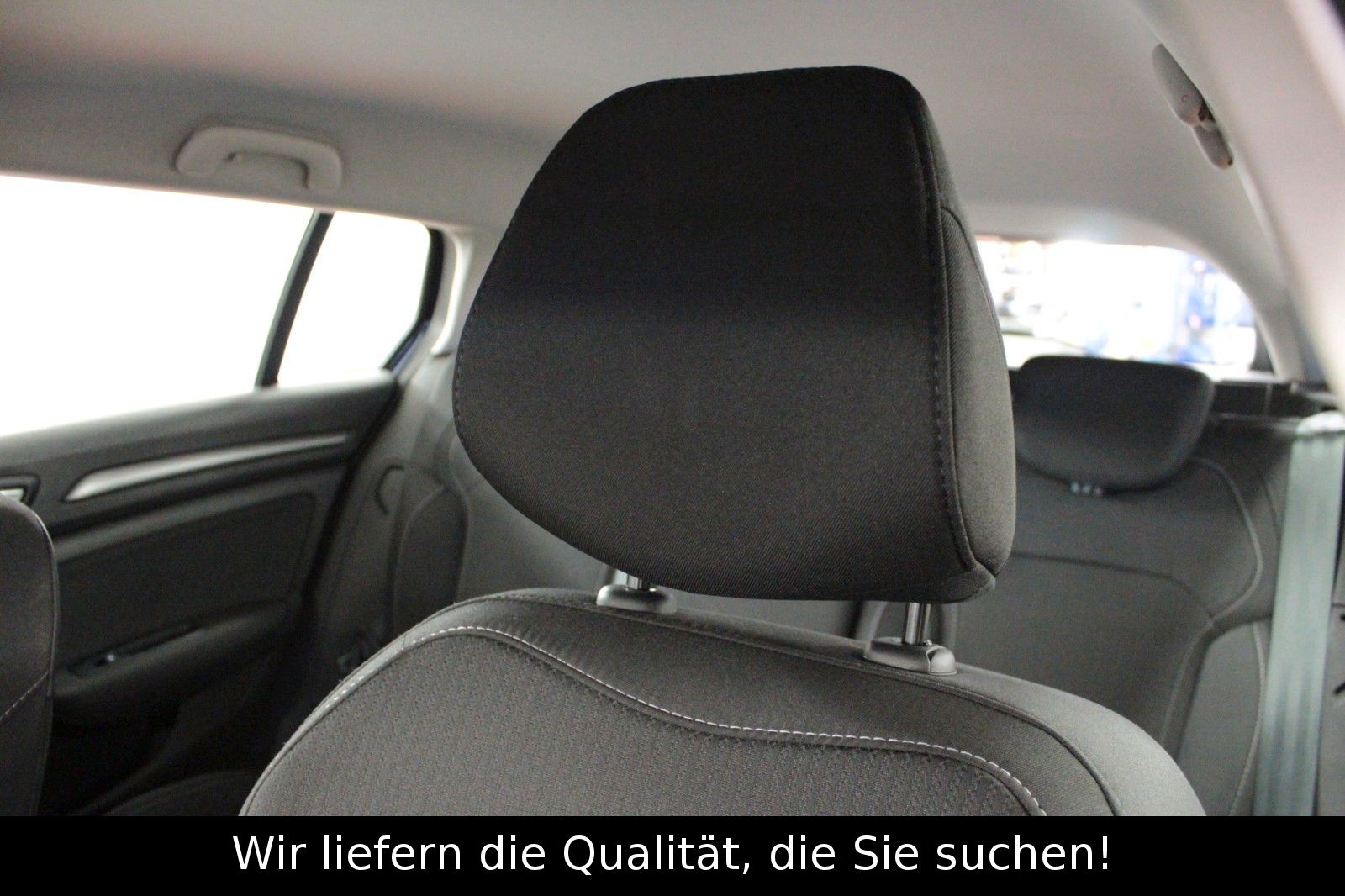 Fahrzeugabbildung Renault Megane TCe 140 EDC Zen Grdt.*R-Link*Sitzhzg*