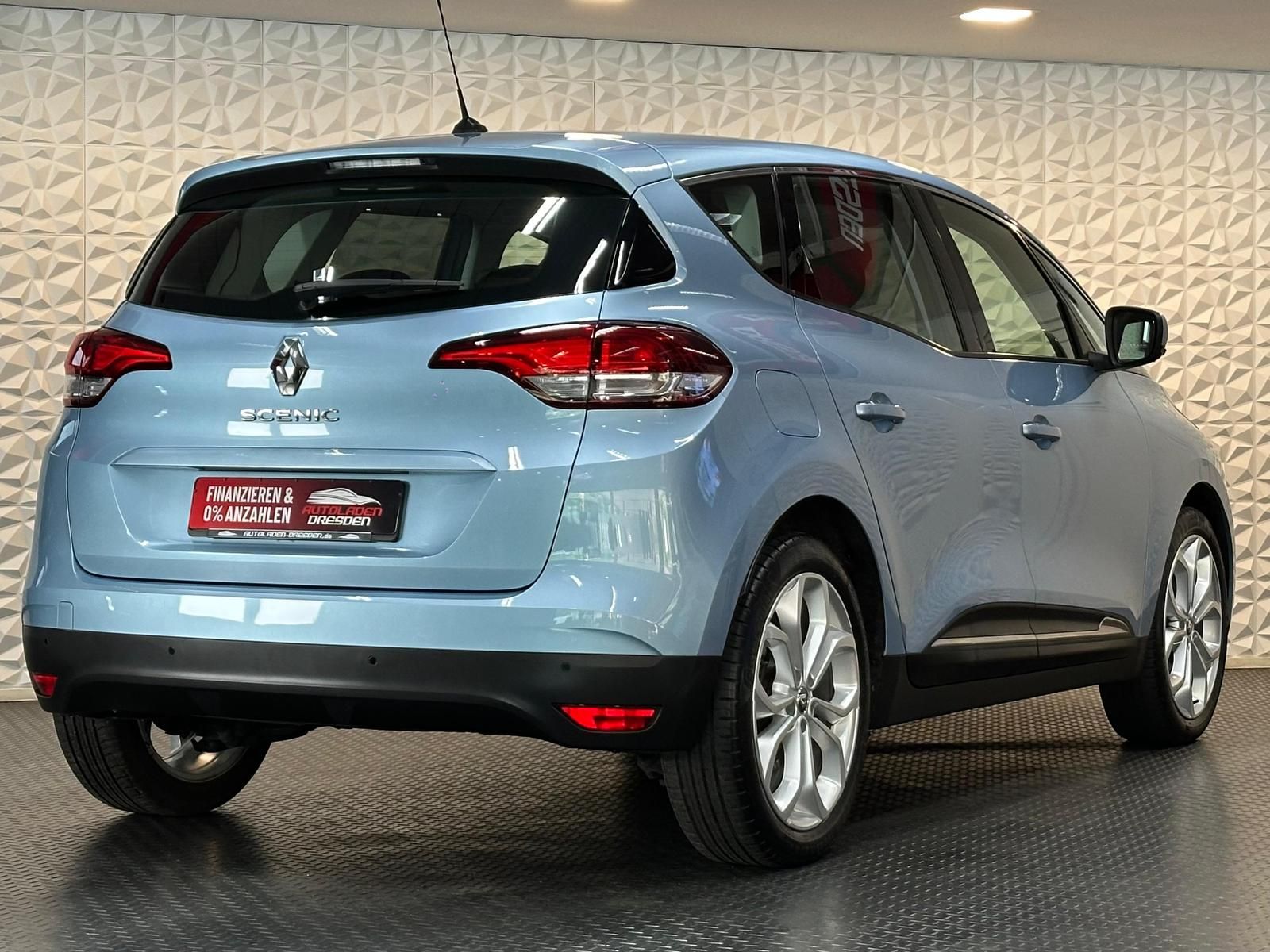 RENAULT Scenic 1.2TCE ENERGY EXPERIENCE* TEMPO#NAVI#KEYL - Image 8