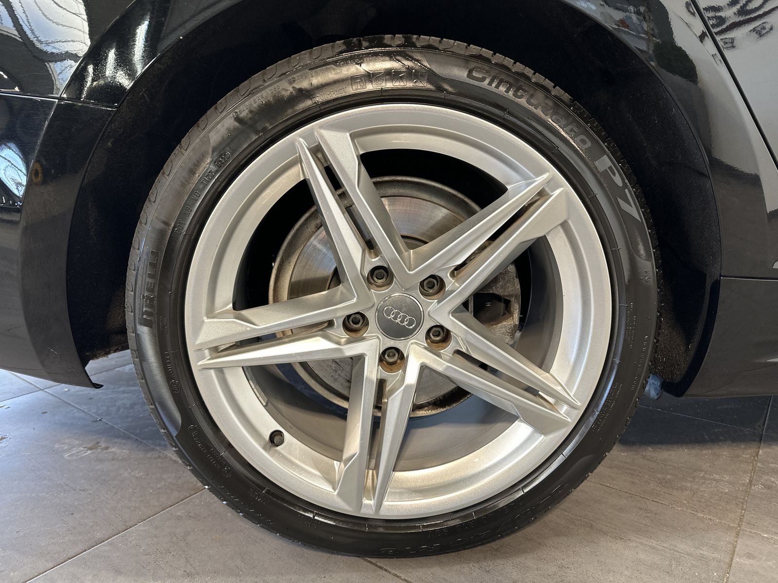 Fahrzeugabbildung Audi A5 SpB 35 TDI S-Line NAV+LED+AHK+V-COCKPIT+PANO