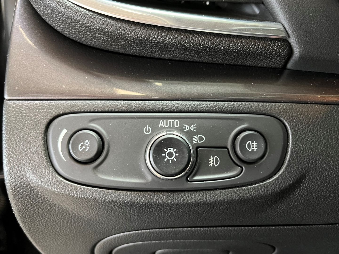 Fahrzeugabbildung Opel Mokka Ultimate 1.4 Turbo Automatik Navi Leder So