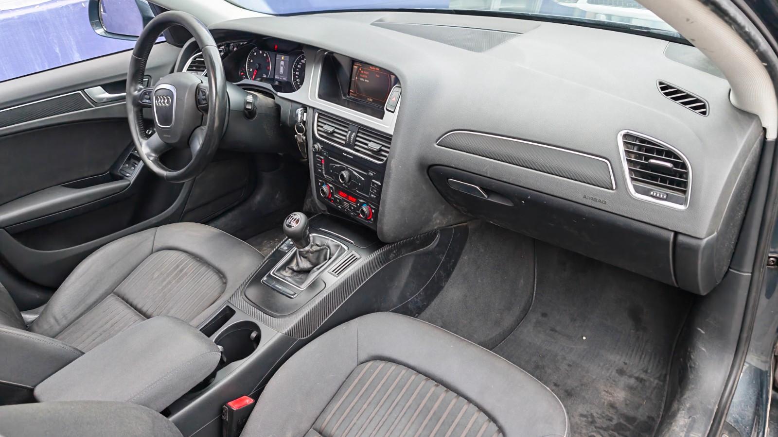 Audi A4 2009 — photo 10