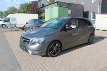 MERCEDES-BENZ B 180 BE*Xenon*AHK*PDC*Sitzhzg*Navi*18"Allwetter