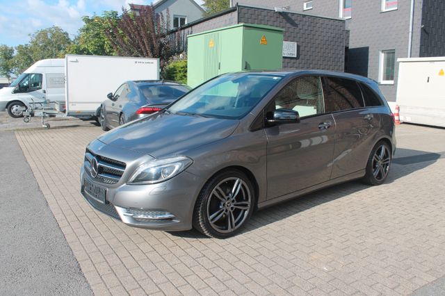 Mercedes-Benz B 180 BE*Xenon*AHK*PDC*Sitzhzg*Navi*18"Allwetter