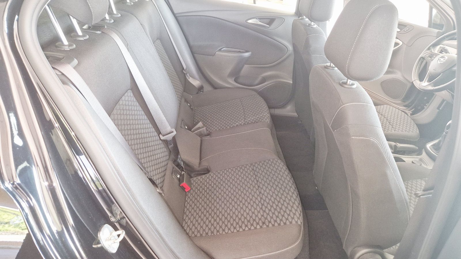 Fahrzeugabbildung Opel Astra 1.4 Turbo Active 92kW