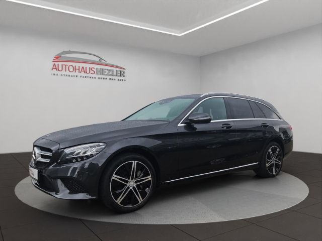 MERCEDES-BENZ C 300 T e Avantgarde Navi 360 Kamera LED El. Hec