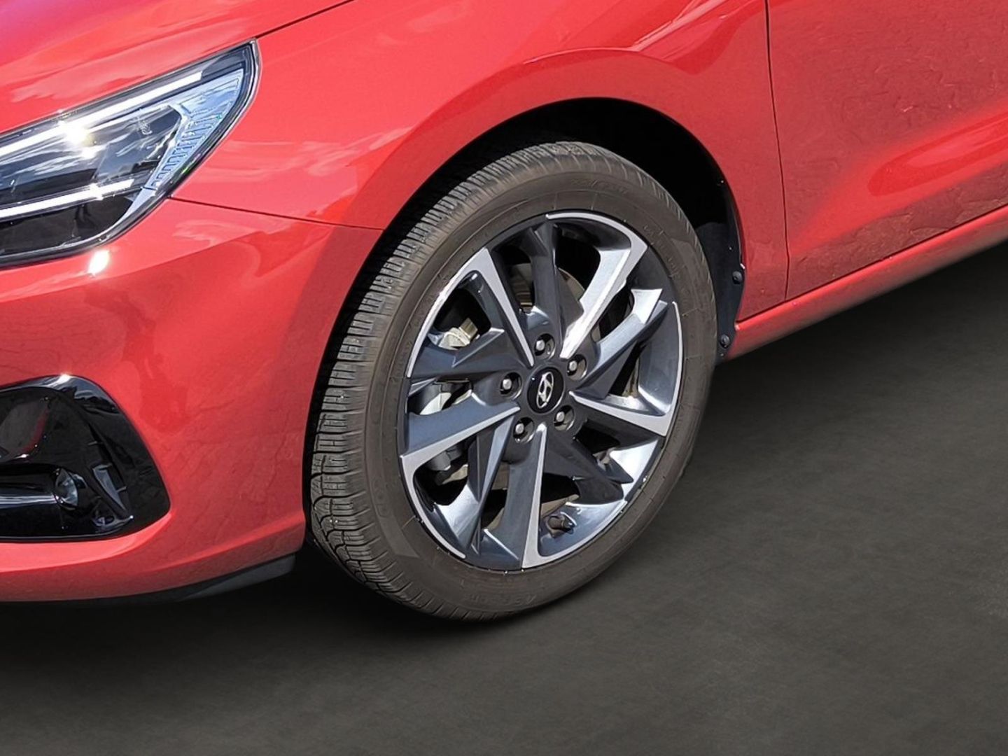 Fahrzeugabbildung Hyundai i30 Kombi 1.5T Trend Mild-Hybrid (48V) Allwetter