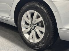 VW Passat - Ansicht 11