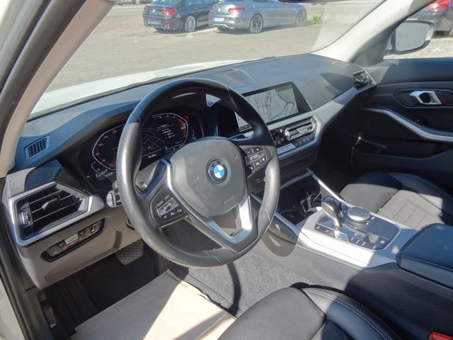 Fahrzeugabbildung BMW 320d xDrive/1.Hand/Laser/190PS/AHK/Virtual/Kamer