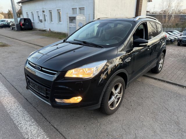 Ford Kuga Titanium*1.HAND*TÜV*SCHECKHEFT*KLIMA*ALUFEL