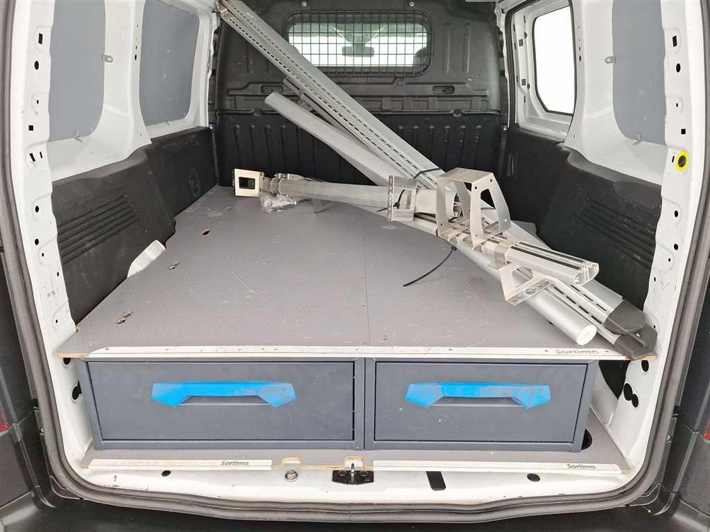Peugeot Partner Kasten Premium 1.5 BlueHDI Sortimo PDC