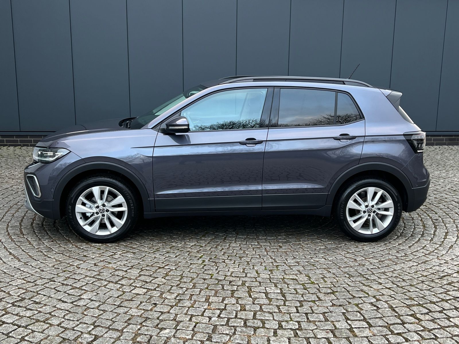 Fahrzeugabbildung Volkswagen T-Cross Life 1.0 TSI DSG *IQ.Light, ACC, App-Con