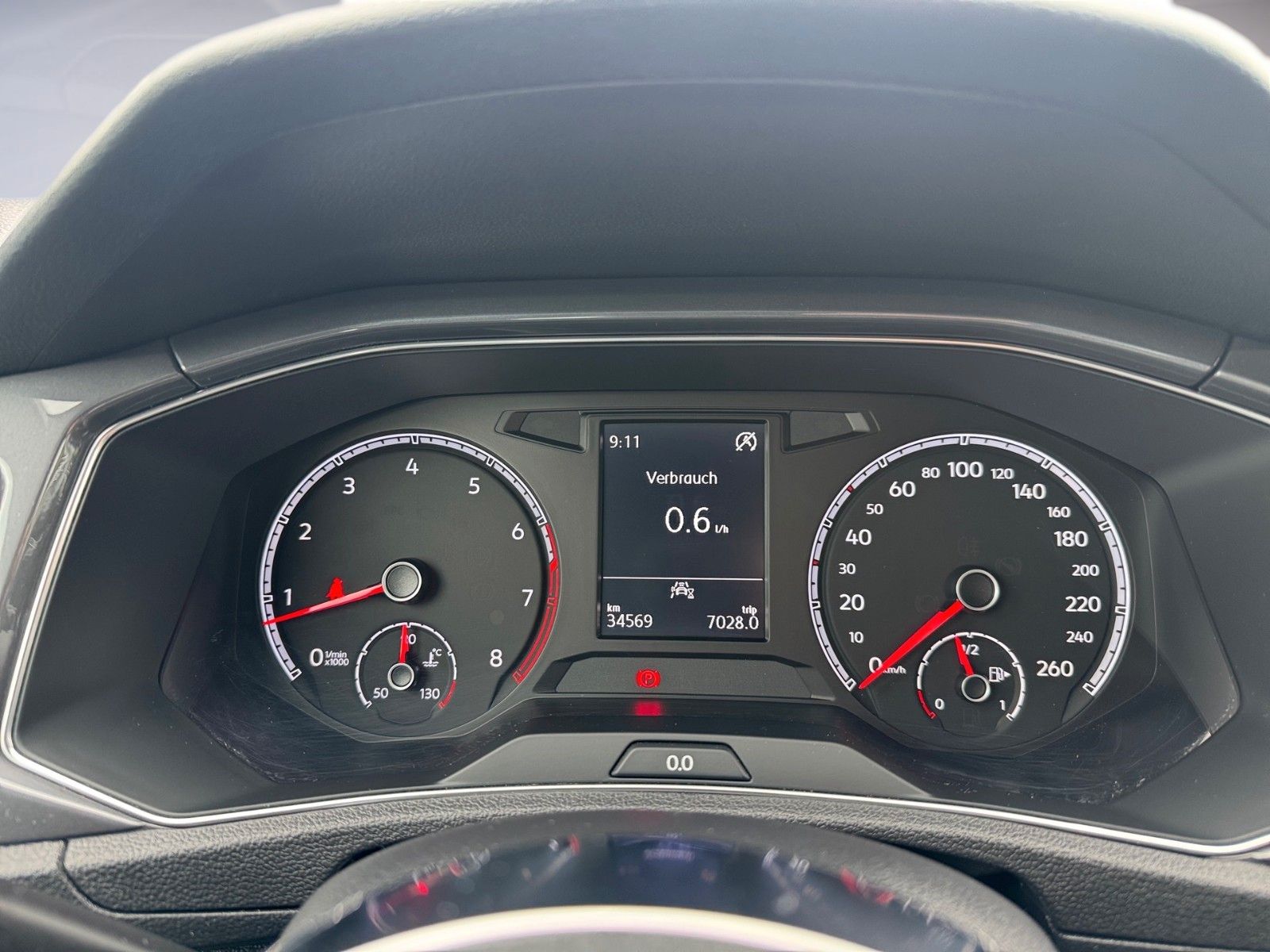 Fahrzeugabbildung Volkswagen T-Roc Sport 1.5 TSI
