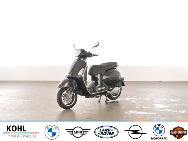 Vespa GTS 300 Super nero convinto XN2