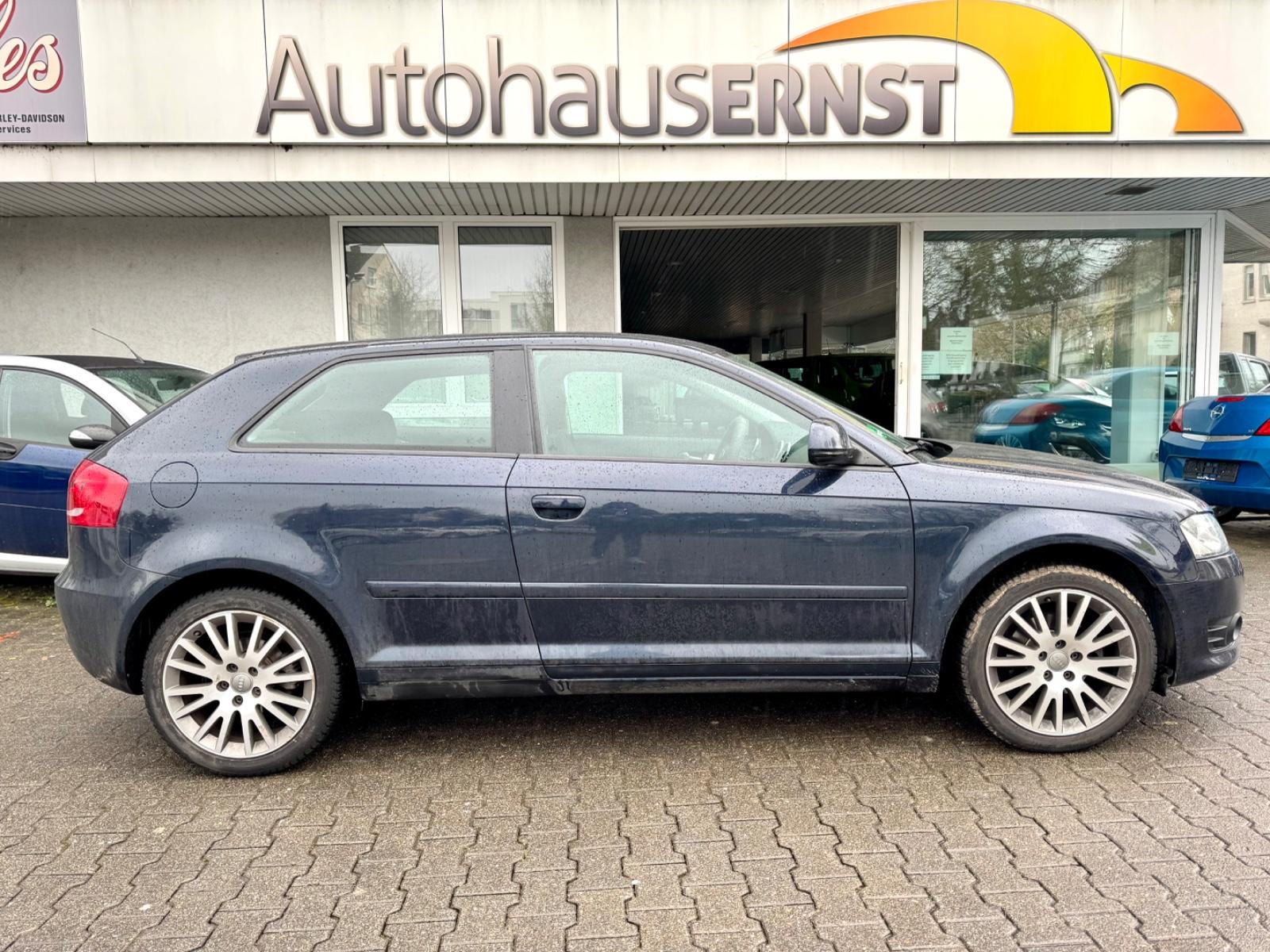 Audi A3 1.6 Ambition *XenonPlus+PDC*