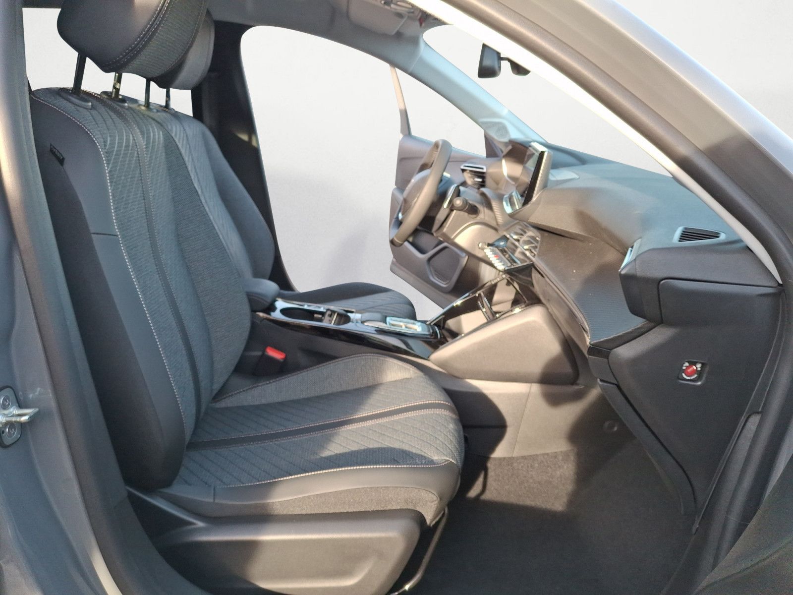 Peugeot 208 - Bild 9