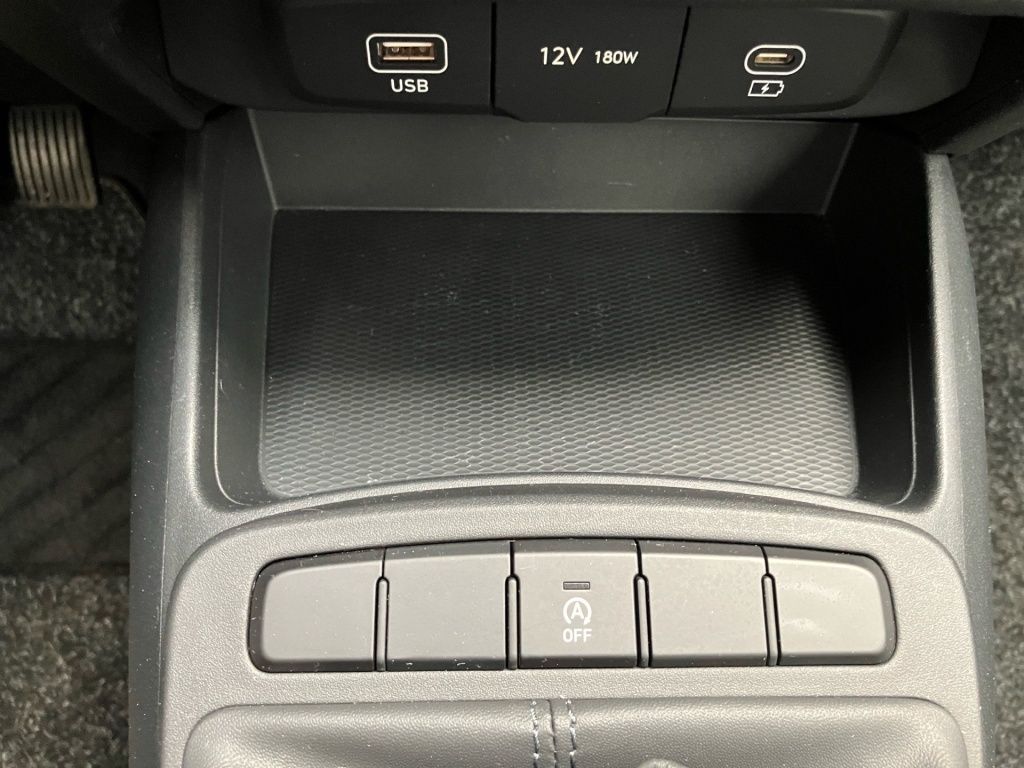 Fahrzeugabbildung Hyundai i10 1.0 Select Facelift Fernlichtass. Kam. Navi