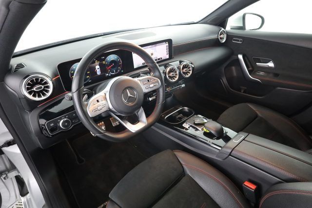 MERCEDES-BENZ MERCEDES-BENZ A 180 A 220 Automatic 4Matic Premi