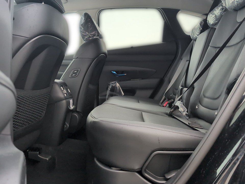 Fahrzeugabbildung Hyundai TUCSON HEV 1.6T 6AT 2WD PRIME 5J-GARANTIE LEDER+