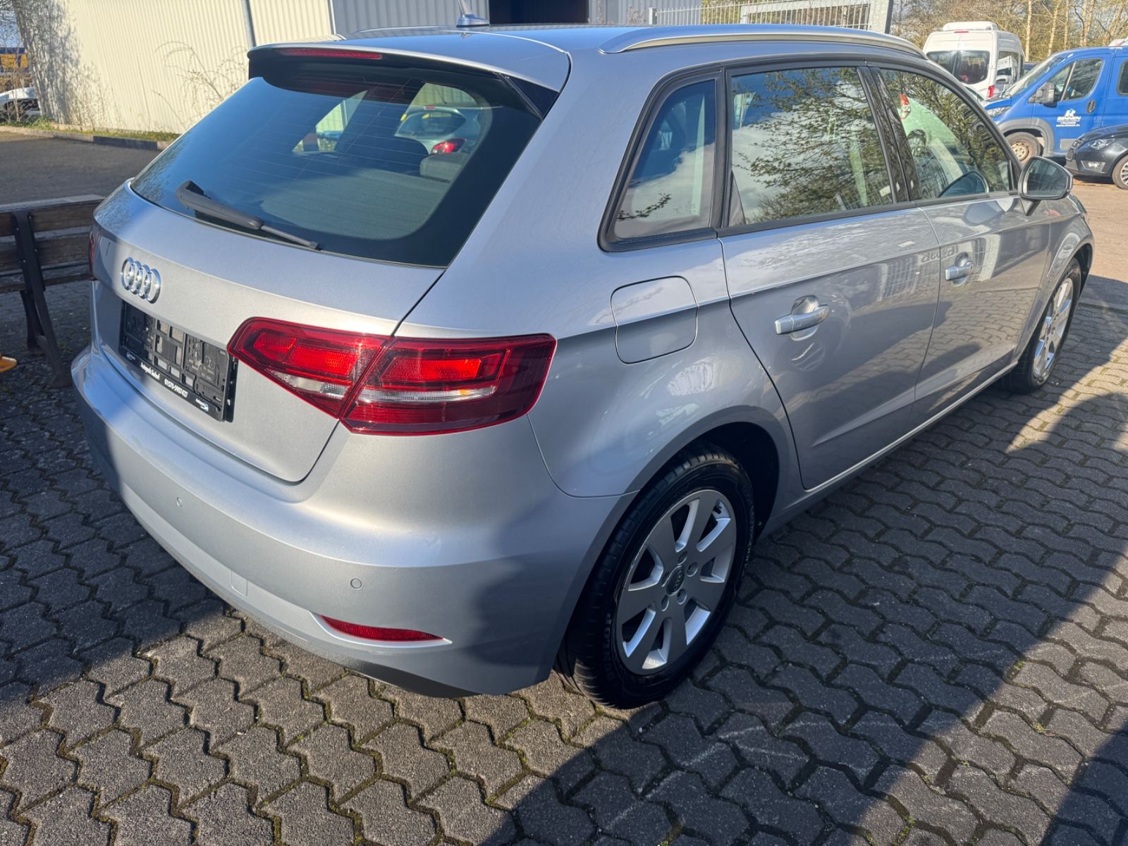Fahrzeugabbildung Audi A3 Sportback Navi+Xenon+Sitzheizung