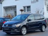 Volkswagen Sharan Comfortline Life BMT*GARANTIE*8-FACH* - : Schwarz, Van