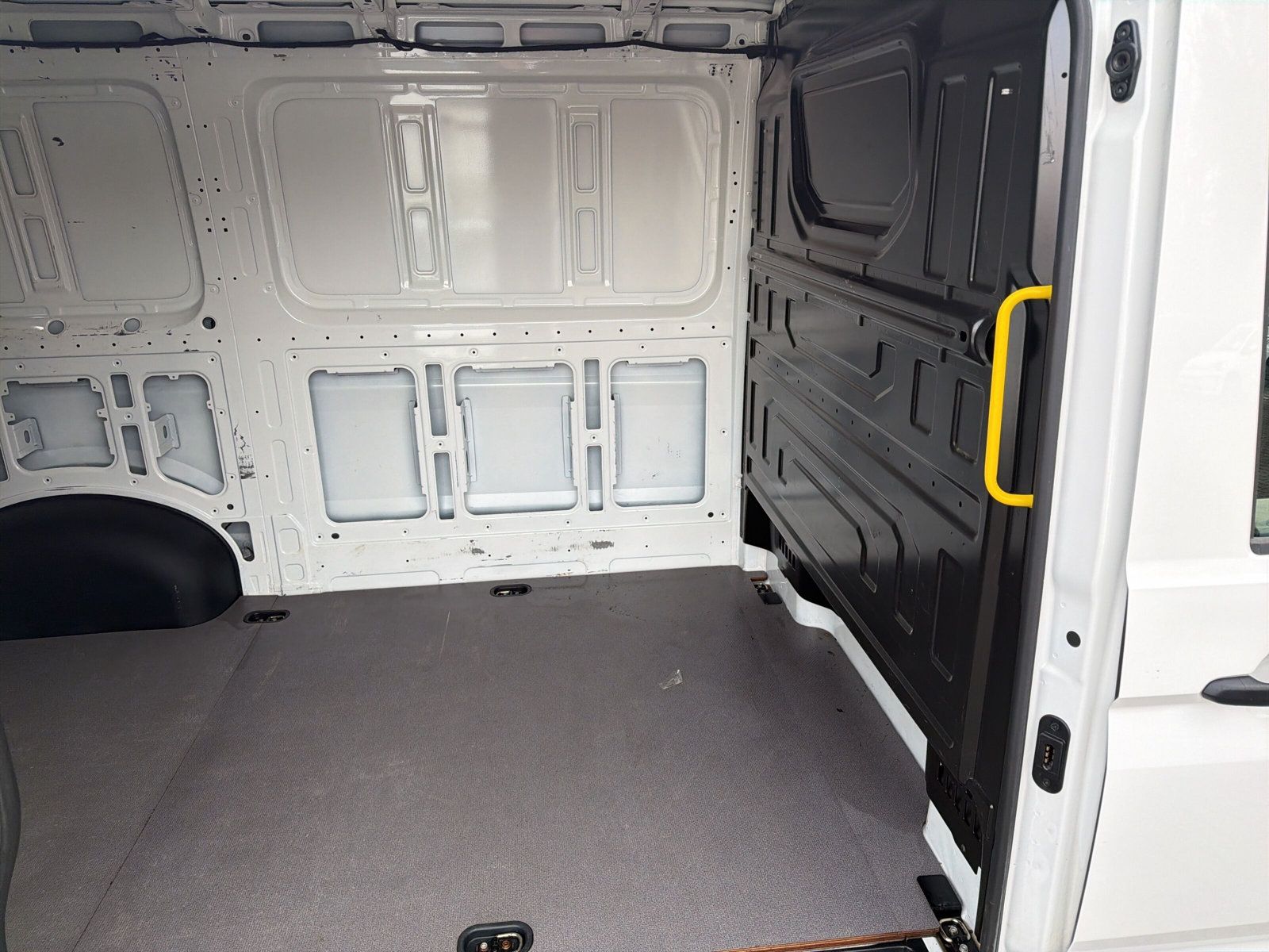 Crafter Kasten 35 mittellang FWD Klima AZV