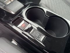 Foto Nummer 18: PEUGEOT 208