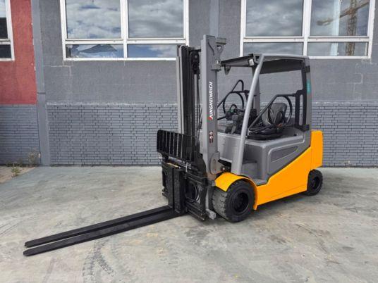 Jungheinrich EFG S 30 Baujahr 2017/ Stunden 15274/ Akku NEU 2