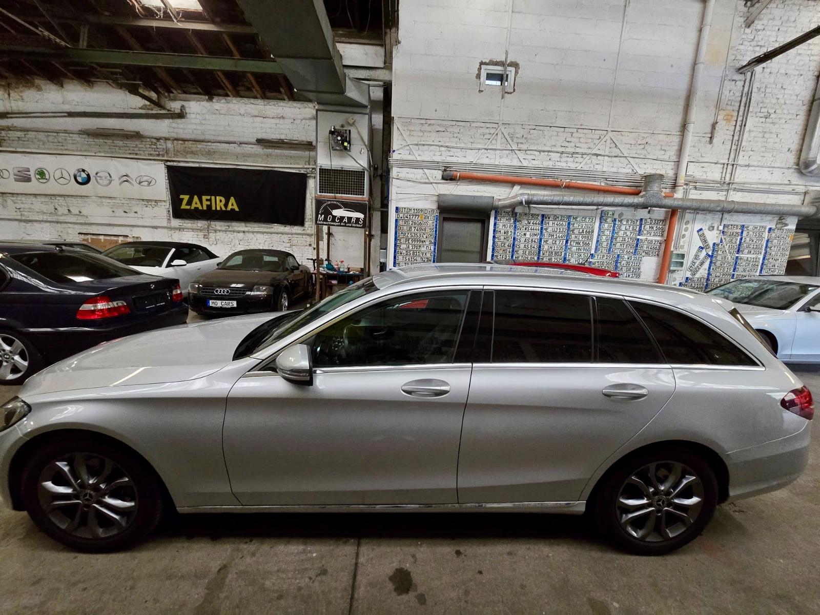 Mercedes-Benz C 180 C T-Modell C 180 CGI *Top*
