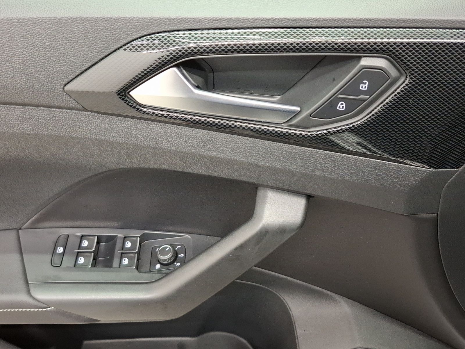 Volkswagen T-Cross - Bild 8