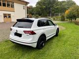 Volkswagen Tiguan 2.0 TDI SCR 140kW DSG 4MOTION Highlin... - Volkswagen Tiguan: 140