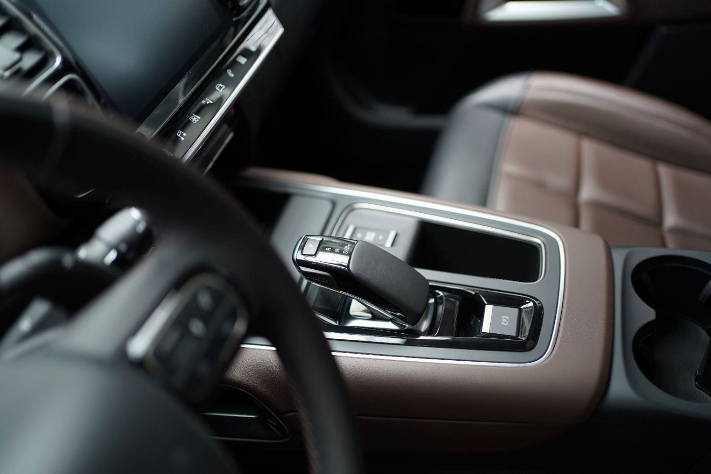 Fahrzeugabbildung Citroën C5 Aircross Hybrid 225 EAT8 Shine Pack Automatik