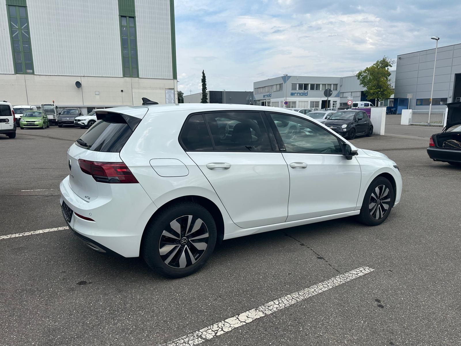 Volkswagen Golf VIII Lim. MOVE 1.5 eTSI 96kW 7-Gang DSG — 8