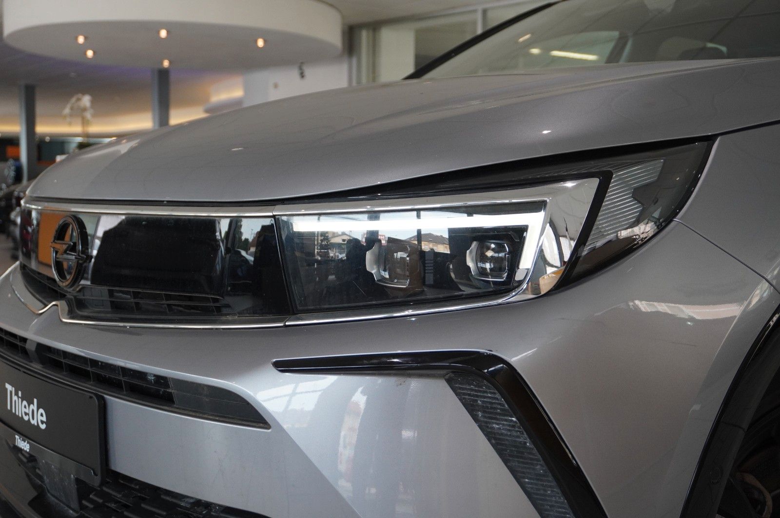 Fahrzeugabbildung Opel Grandland (X) 1.2T GS LINE NAVI/LED/KAMERA/SPORT