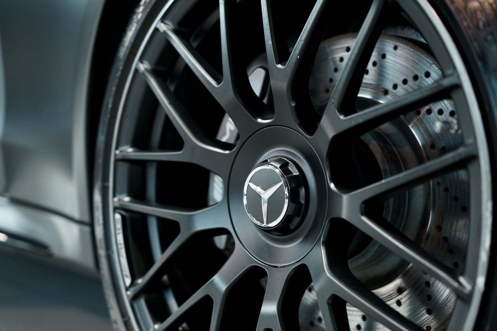 Mercedes Benz C 63 Amg