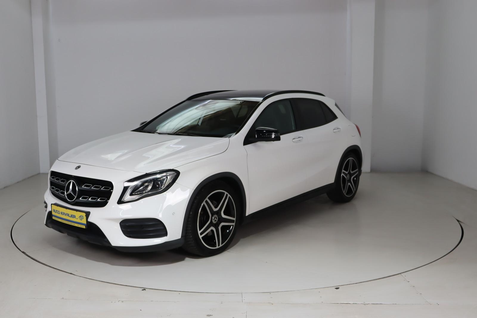 Mercedes-Benz GLA 220 d AMG-line * LED * Navi * Pano