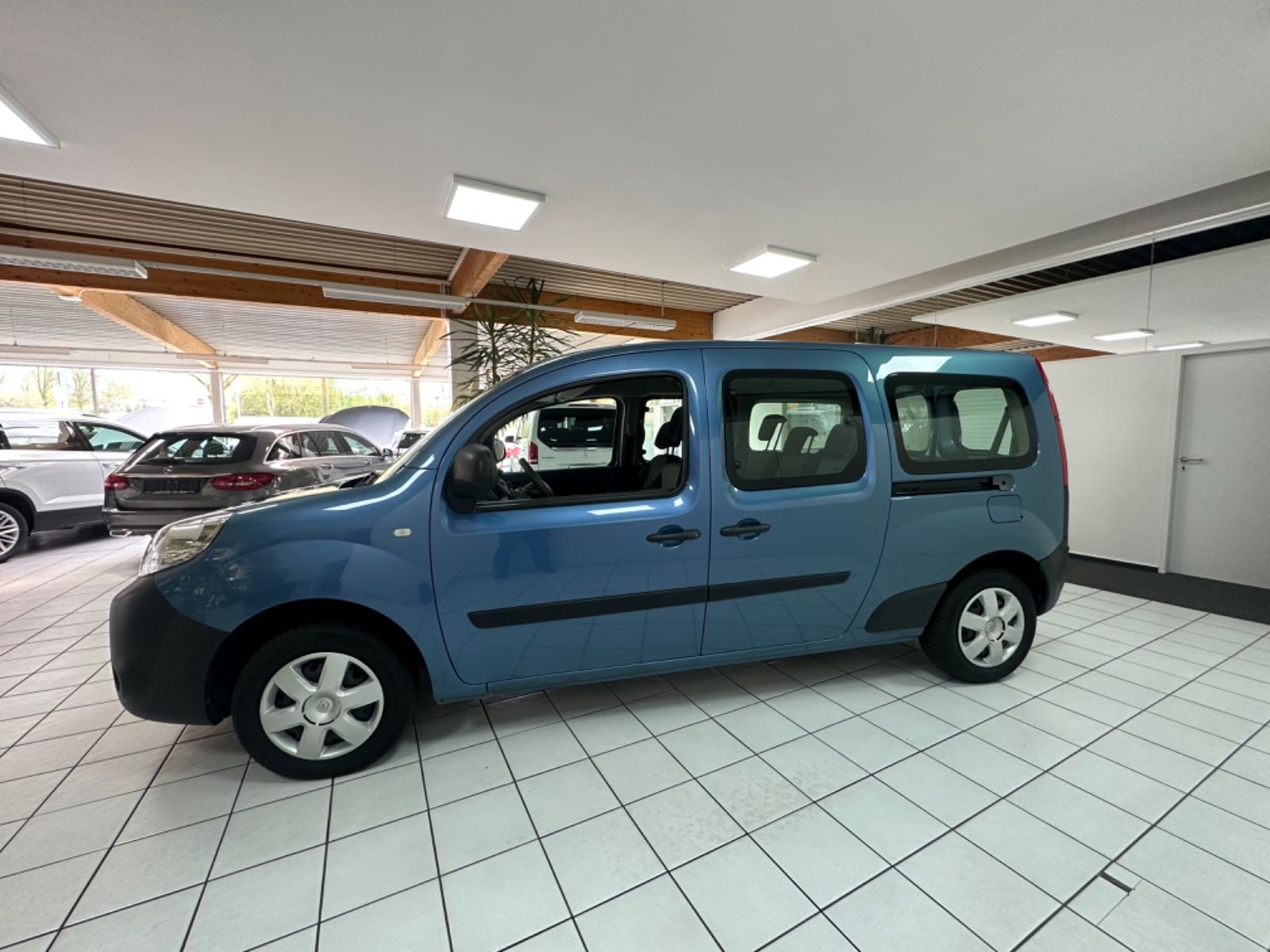 Fahrzeugabbildung Renault Kangoo *Grand*Klima*Maxi*7Sitzer*