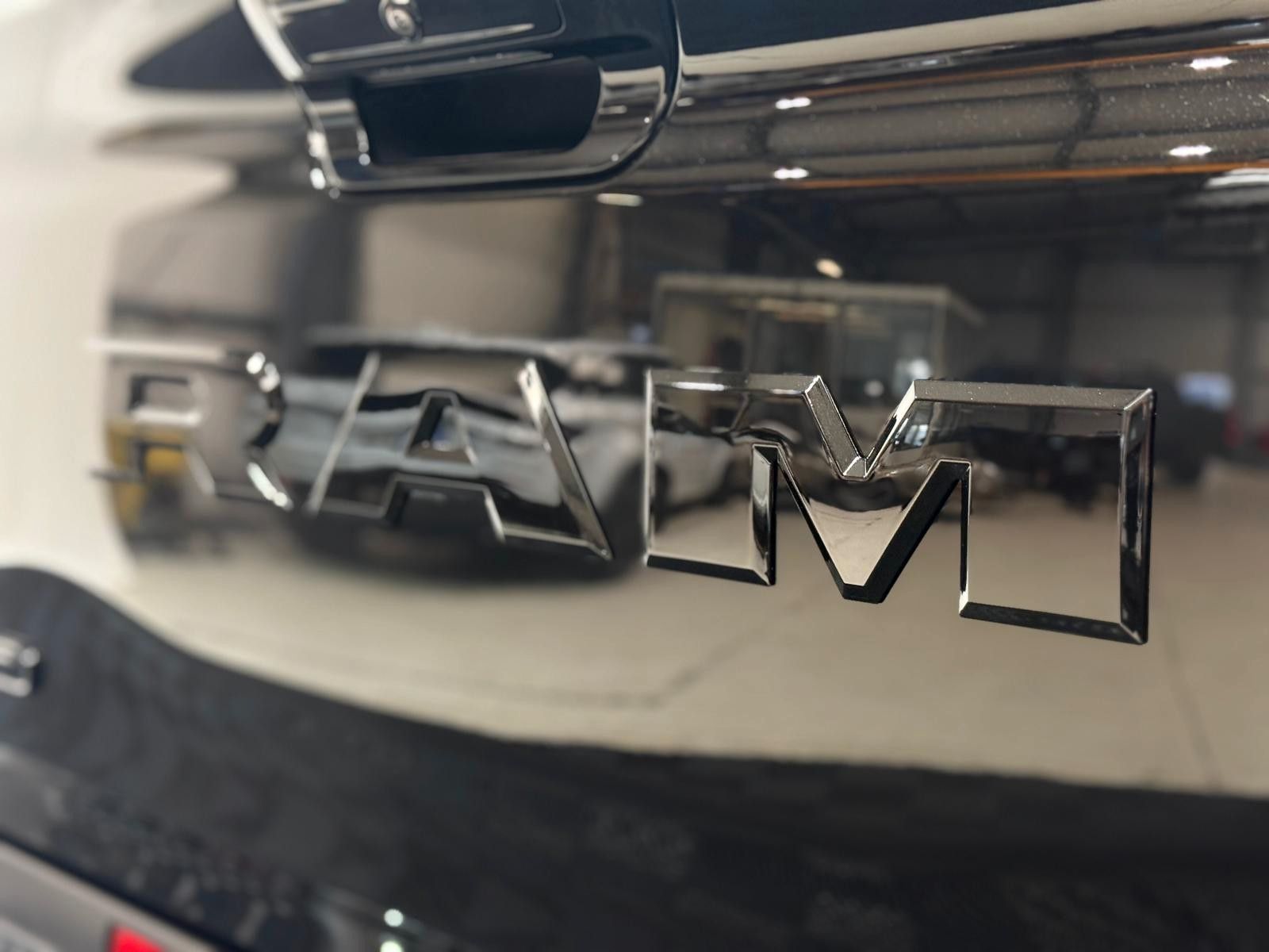 Fahrzeugabbildung Dodge RAM 1500 RHO H/O BLACK Edition / RTR