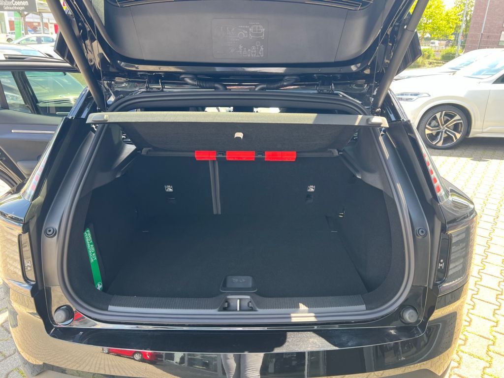 VOLVO EX30 Single Motor Plus,Winter-Paket.Dunkle Verg. VOLVO EX30 Single Motor Plus,Winter-Paket.Dunkle Verg.