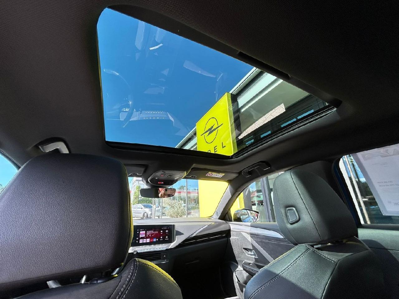 Opel Astra L Electric GS **Panoramadach*Navi*SHZ*
