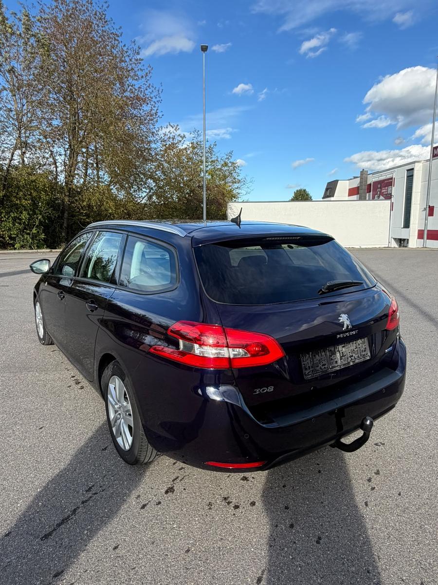Peugeot 308 2015 — photo 6