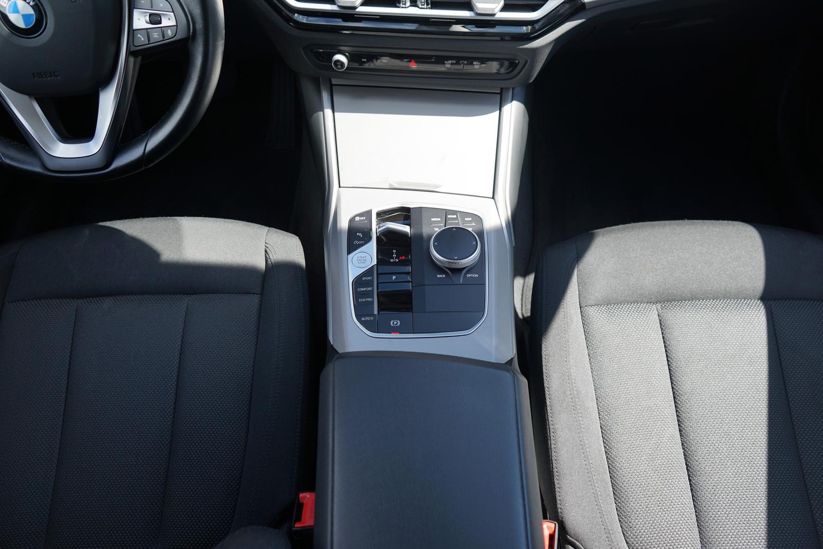 BMW 318 i LED Navi Totwinkel Head-Up Android Apple, миниатюра 21