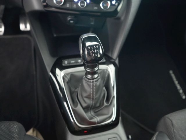 Corsa F FACELIFT GS+LED LICHT+NAVI+RÜCKFAHRKAMER