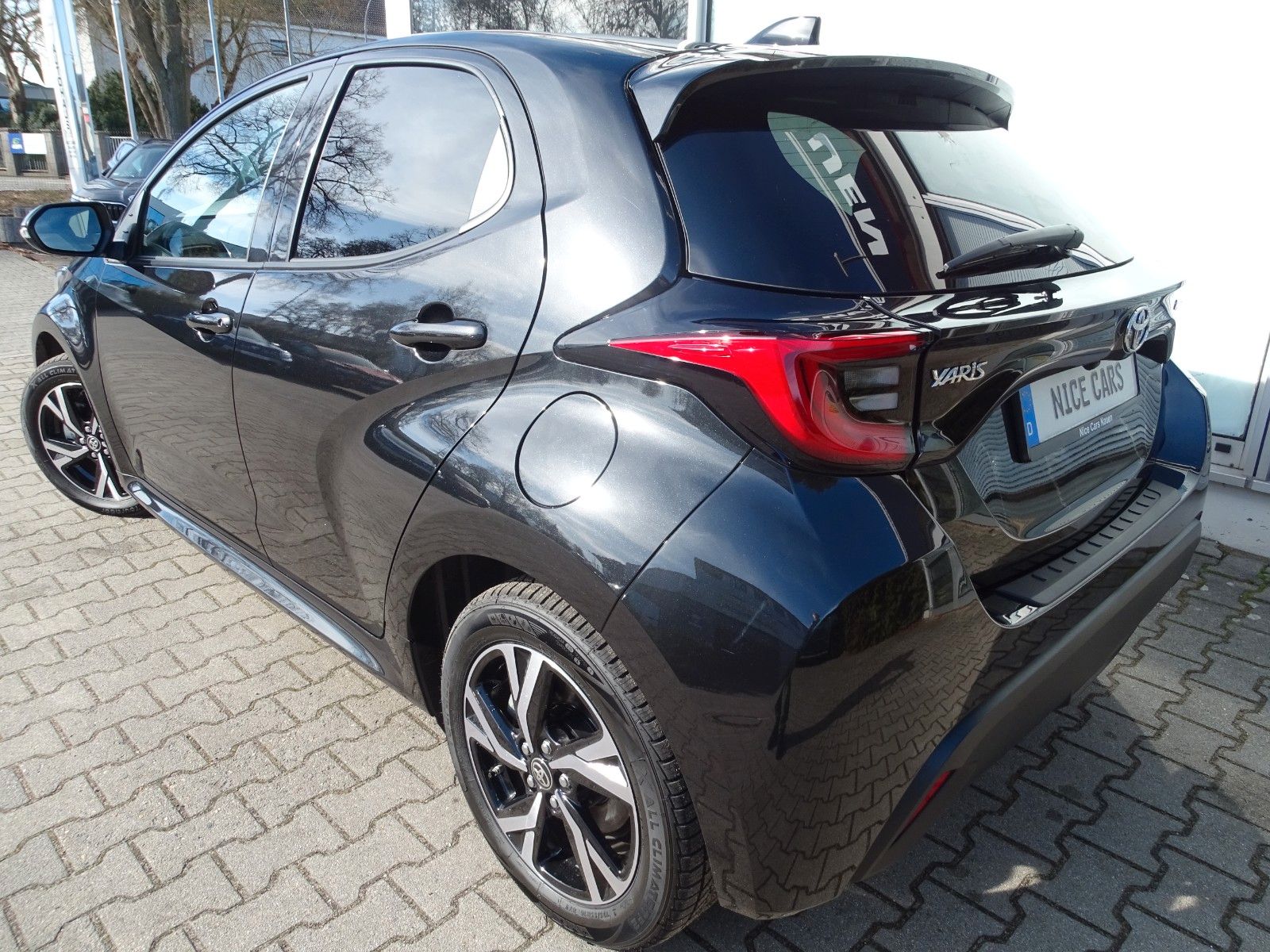 Toyota Yaris Hybrid Teamplayer *SPURH.ASS*ACC*R.KAMERA* imagem 3