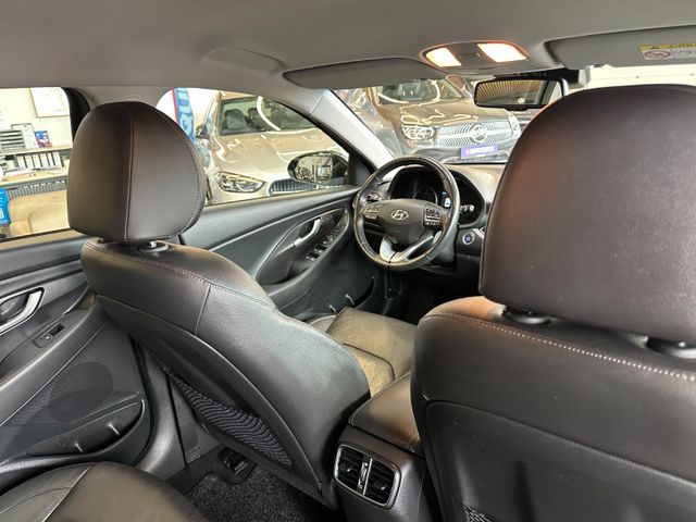 Hyundai i30 Premium *LED*Navi*Spurhalteass*