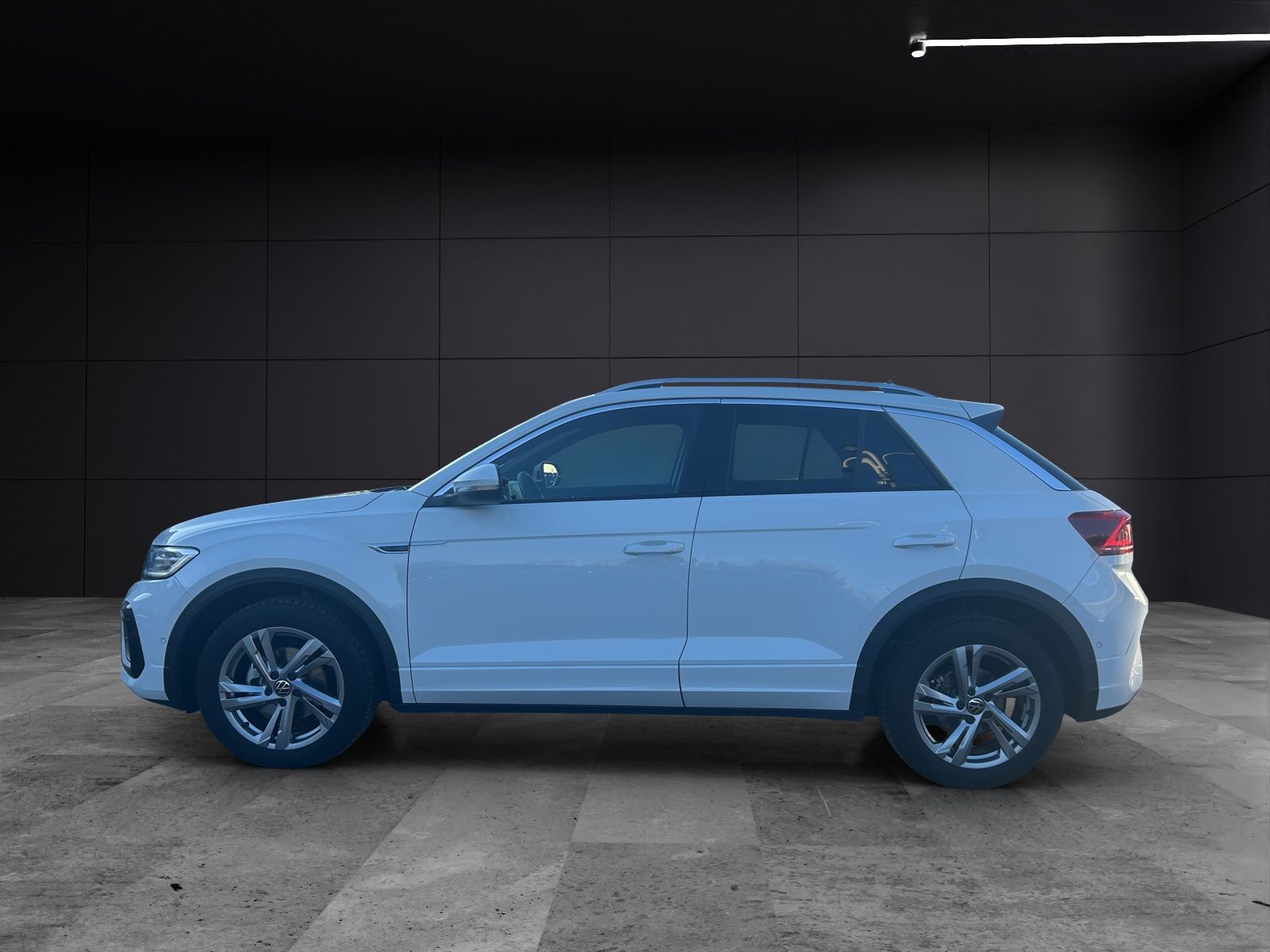 Fahrzeugabbildung Volkswagen T-Roc R-Line TSI IQ.Light ACC SH RearView AppCon