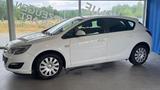 Opel Astra J Lim. 5-trg. Selection - Opel Astra: Selection