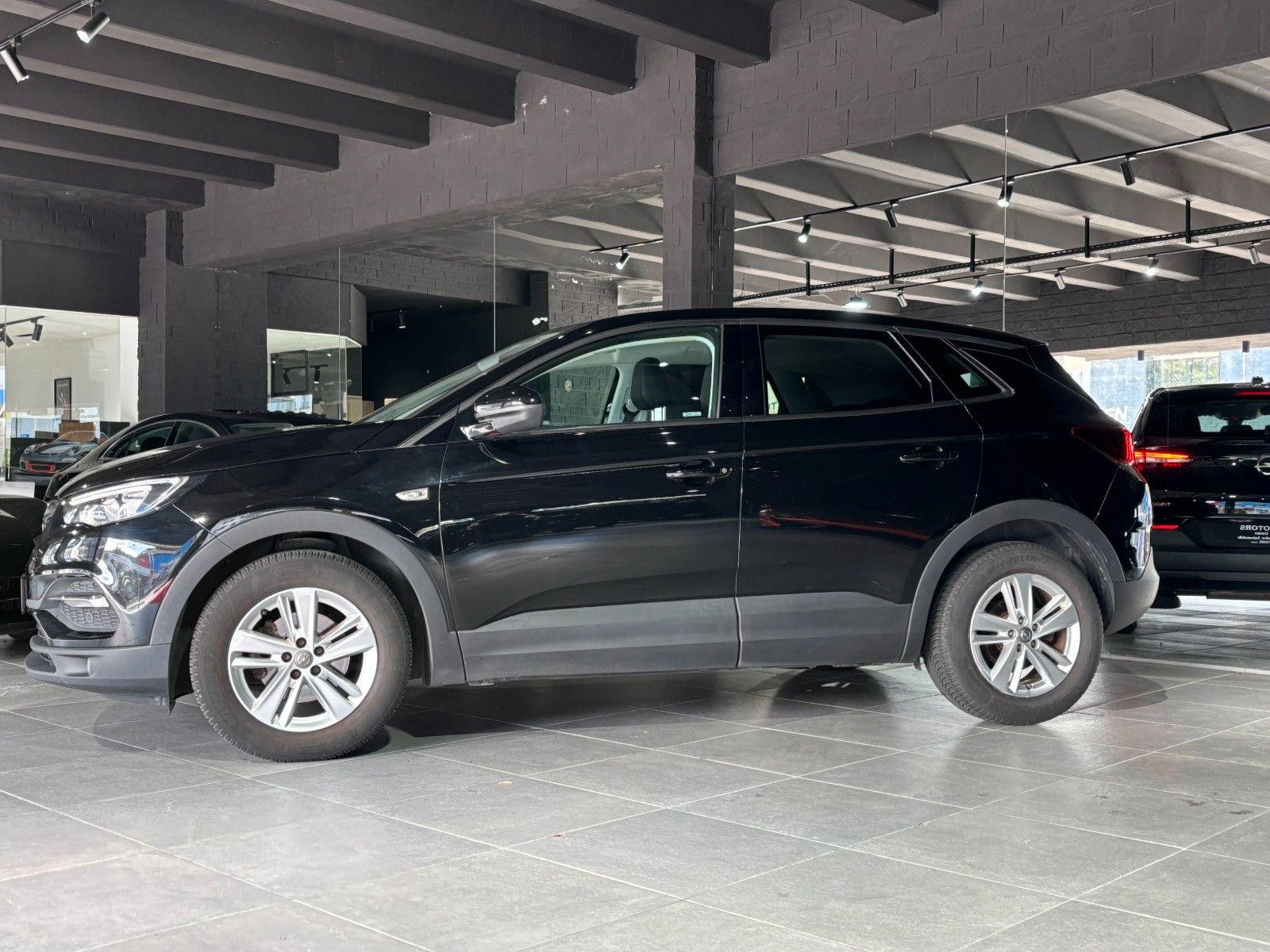 Fahrzeugabbildung Opel Grandland (X) *Klimaauto.*PDC*SHZ+L-Heizung*ACC