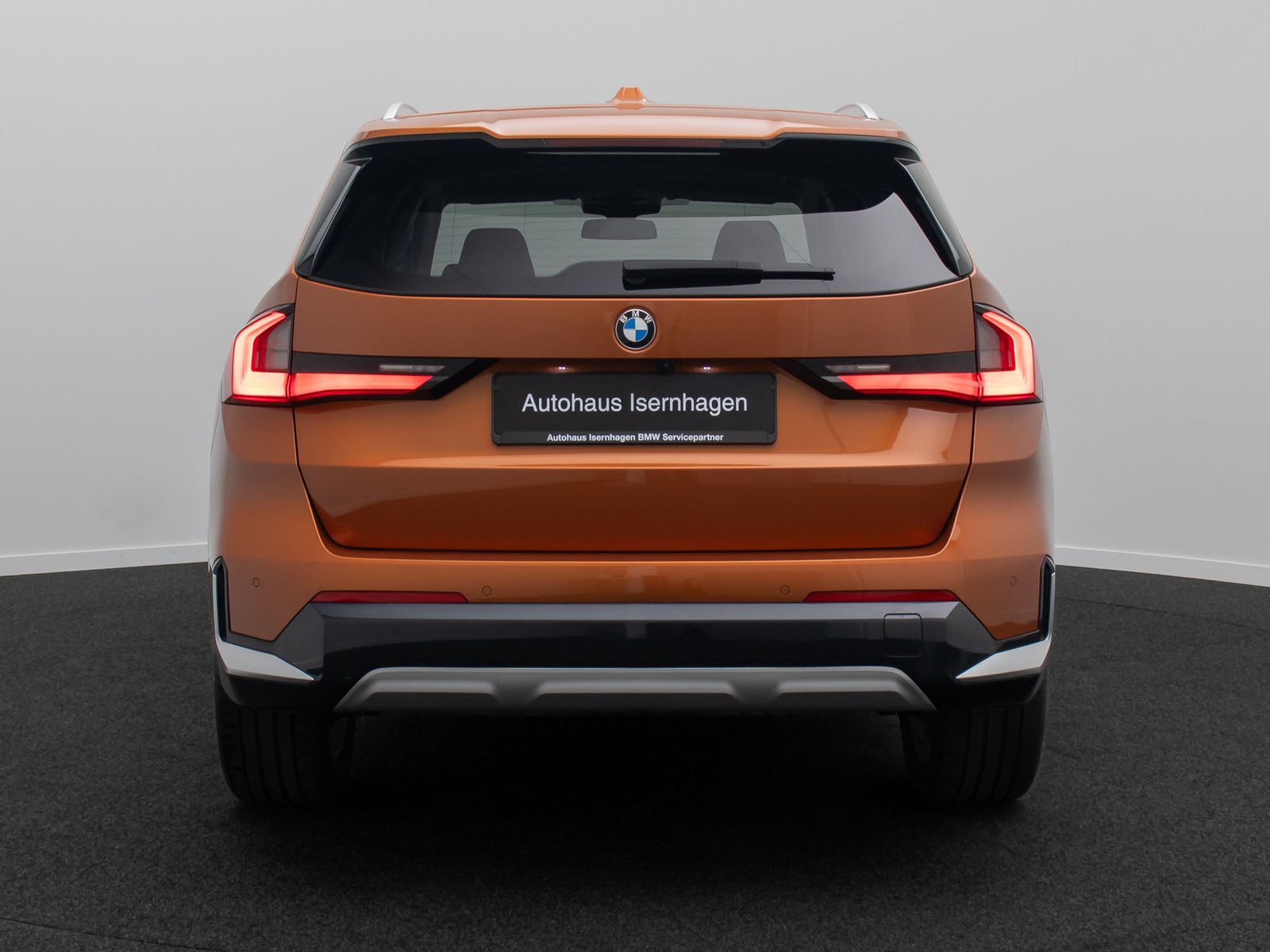 Fahrzeugabbildung BMW X1 xD23i xLine 360&deg;Panorama HUD DAB Sport 18Zoll