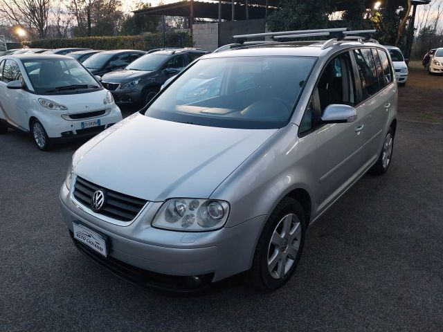 Volkswagen Touran 2.0 16V TDI Highline 7 posti