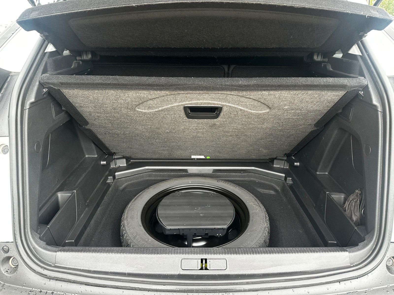 Fahrzeugabbildung Peugeot 3008 Teilleder/ Navi/ Sitzhzg / PDC
